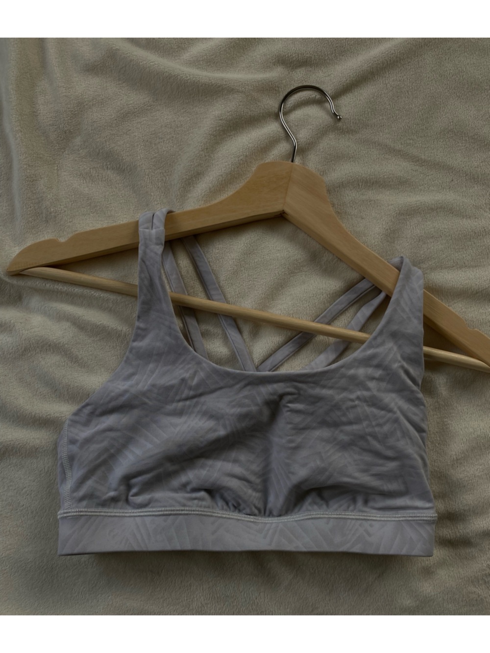 Lululemon Energy Sports Bra - Picture 2 of 6